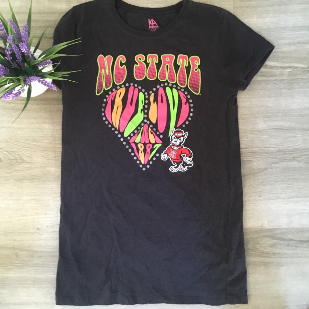 Sale! N.C. state Wolfpack football shirt large